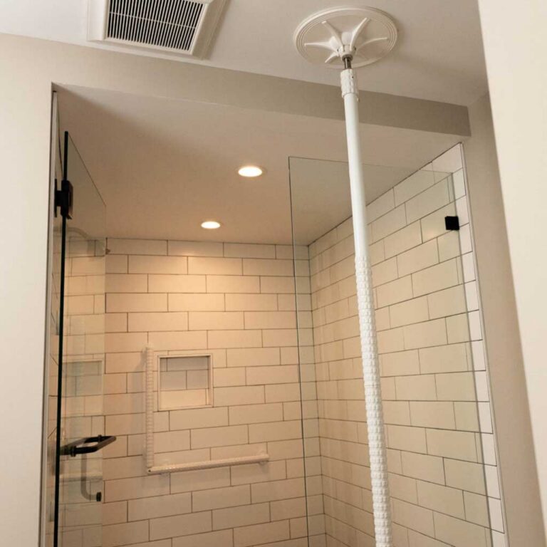 SafetyGrip-Go-Anywhere-Balance-Assist-Pole