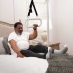 SafetyGrip-Pole-Mounted-Exercise-Trapeze